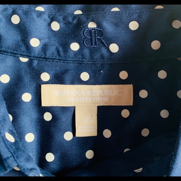 Banana Republic Polka Dot ButtonUp Top Size 8 - Picture 4 of 5